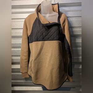 Abercrombie & Fitch Tan and Black Fleece Pullover